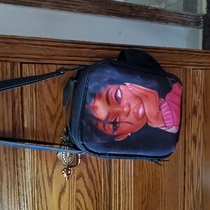 Insulated Artistic Black and Pink Crossbody Bag. Ajustible Strap.